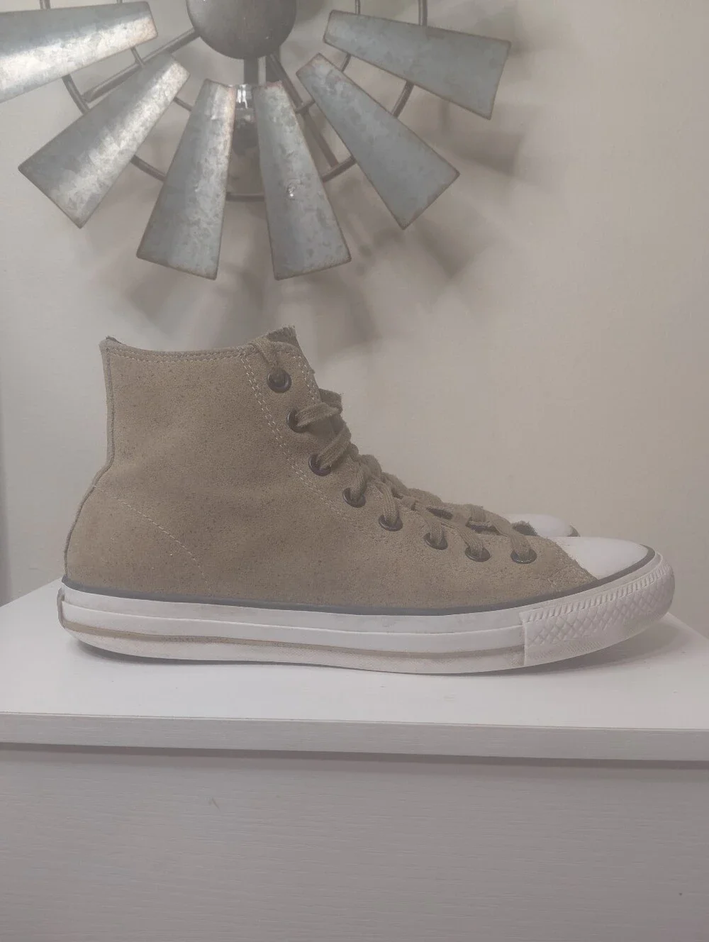 Converse high top